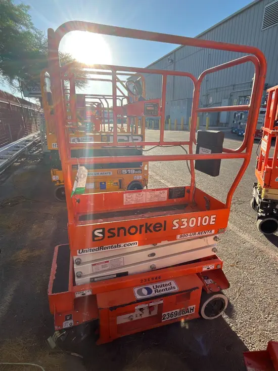 2019 Snorkel S3010E Scissor Lift