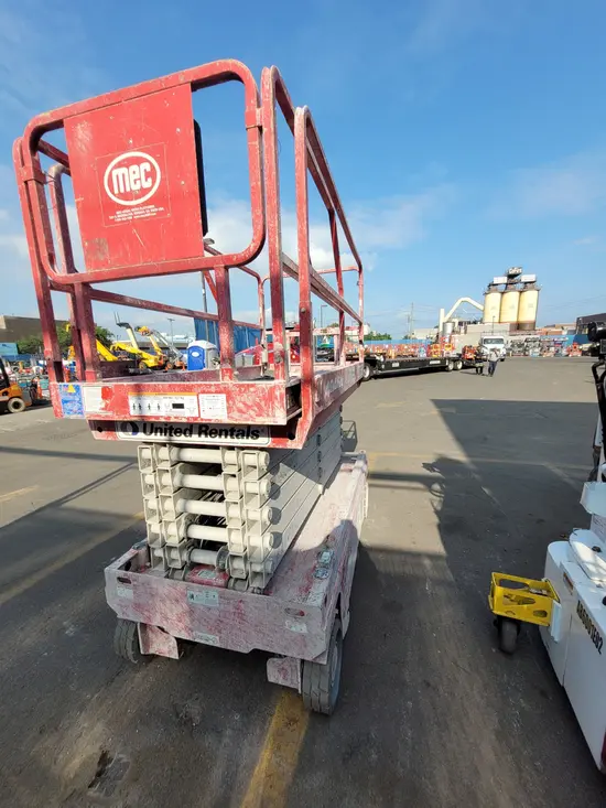 2017 MEC 4046SE Scissor Lift