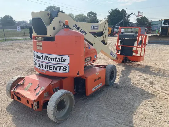 2016 JLG E400AN Articulating Boom Lift