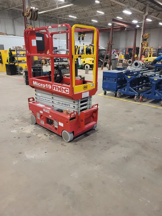 2022 MEC MICRO 19 Scissor Lift