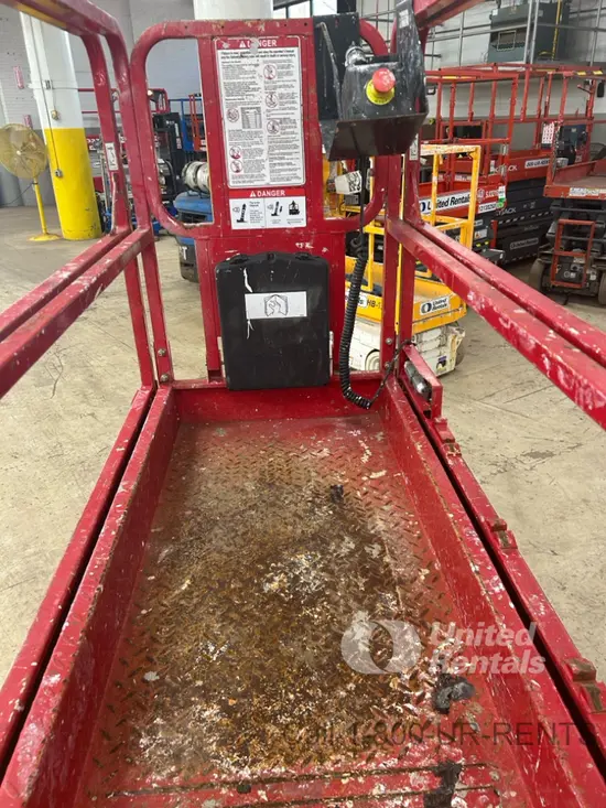 2017 MEC 1930SE Scissor Lift