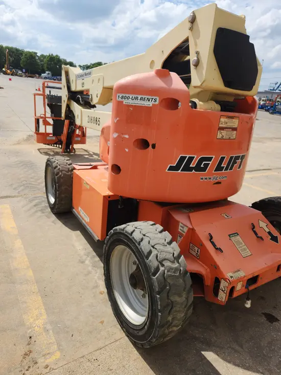 2016 JLG E450AJ Articulating Boom Lift