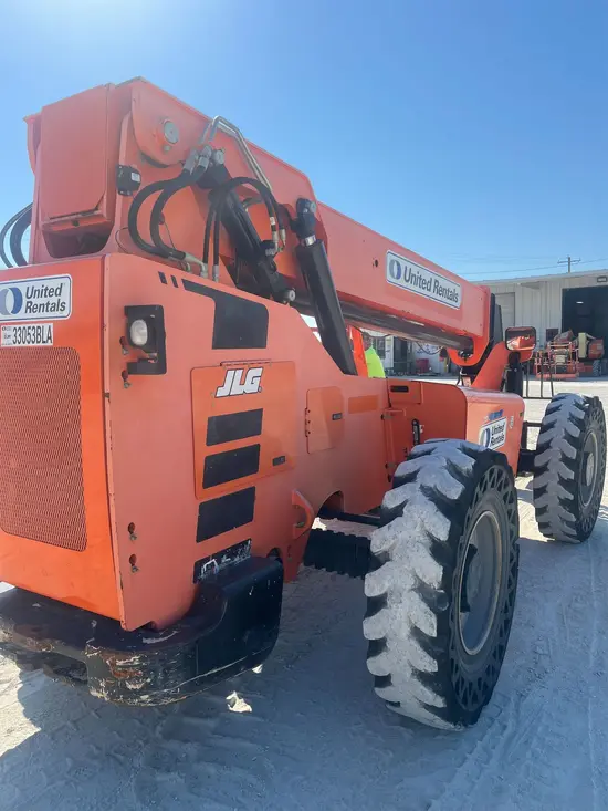 2016 SKYTRAK 6042 Forklift