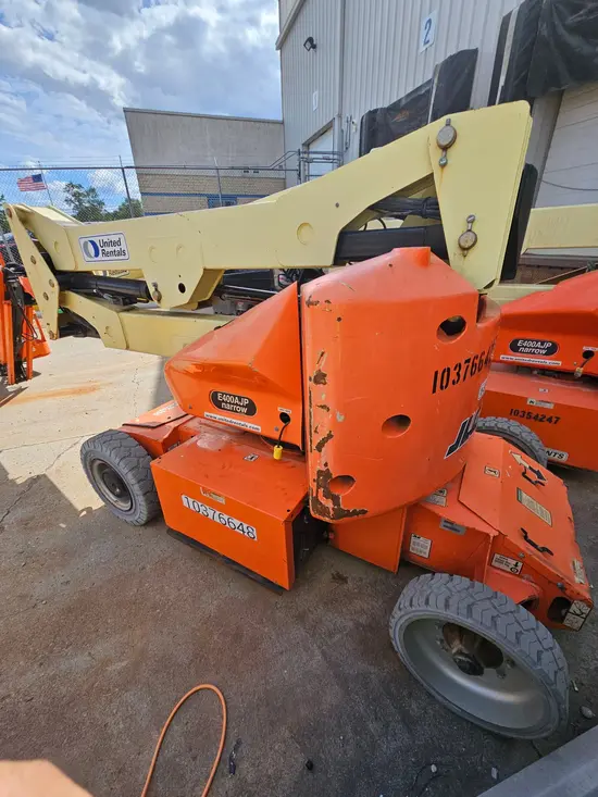 2015 JLG E400AJPN Articulating Boom Lift