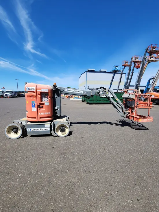 2017 Skyjack SJ30ARJE Articulating Boom Lift