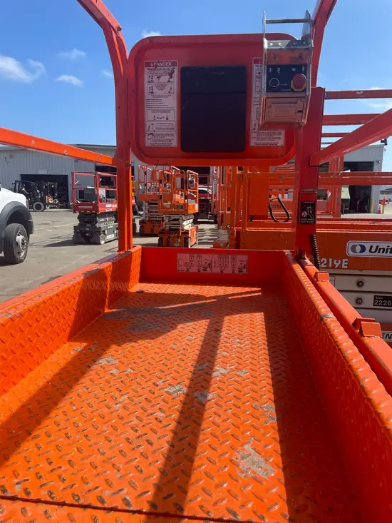 2019 Snorkel S3219E Scissor Lift