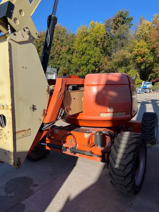2014 JLG 600AJ Articulating Boom Lift