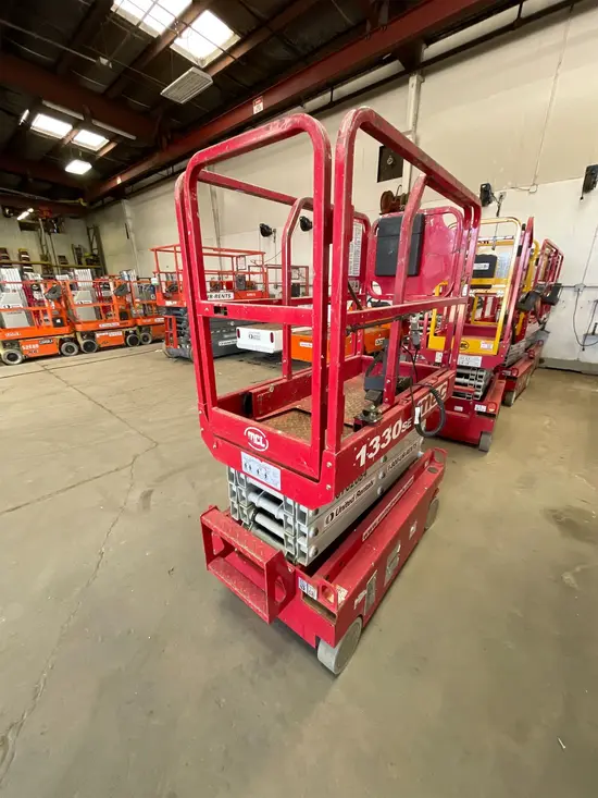 2018 MEC 1330SE Scissor Lift