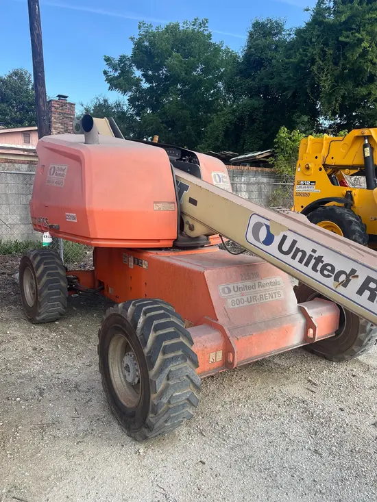 2017 JLG 400S Boom Lift