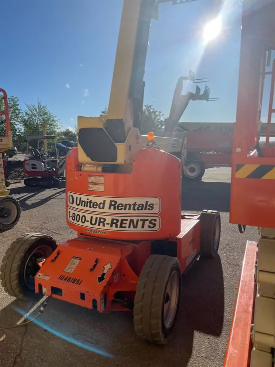 2016 JLG E450AJ Articulating Boom Lift