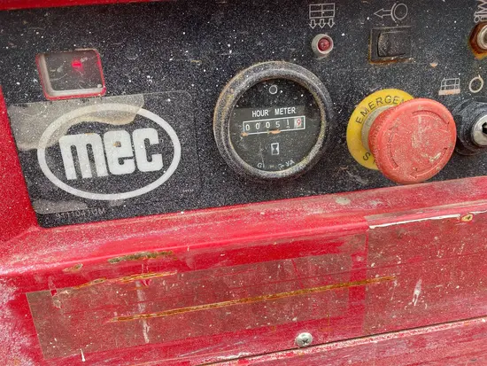 2017 MEC MICRO 19 Scissor Lift