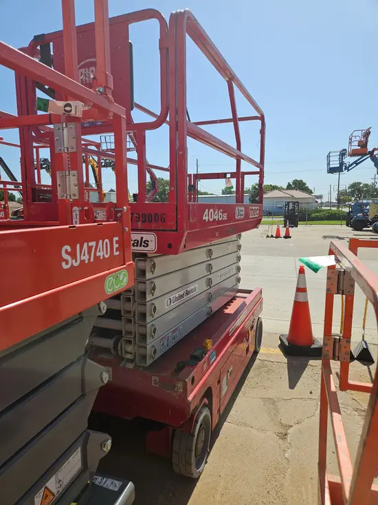 2018 MEC 4046SE Scissor Lift