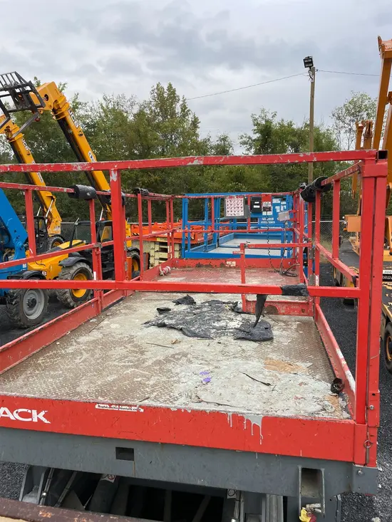 2017 Skyjack SJ9250RT Rough Terrain Scissor Lift
