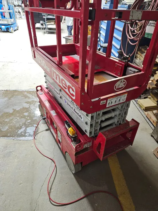 2018 MEC 1330SE Scissor Lift