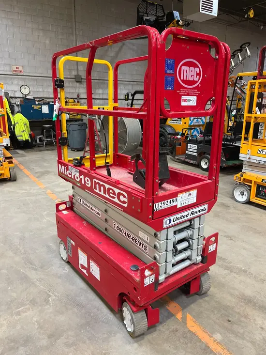 2021 MEC MICRO 19 Scissor Lift