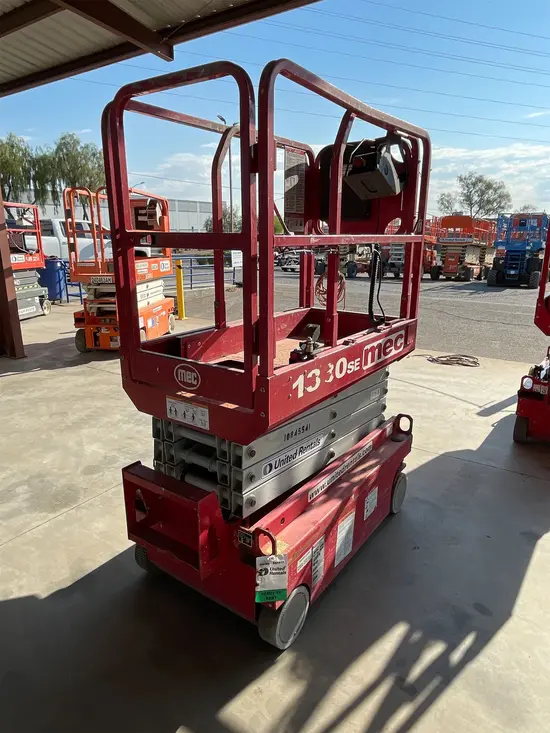 2018 MEC 1330SE Scissor Lift