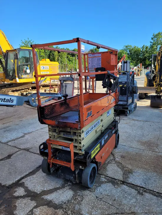2017 JLG 1932R Scissor Lift