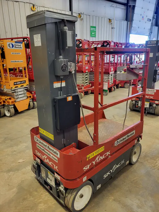 2018 Skyjack SJ16 Self-Propelled One-Person Lift