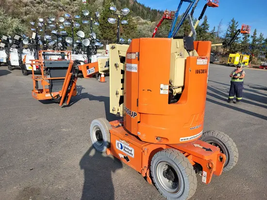 2017 JLG E300AJP Articulating Boom Lift
