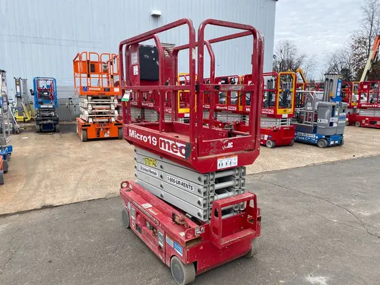 2017 MEC MICRO 19 Scissor Lift