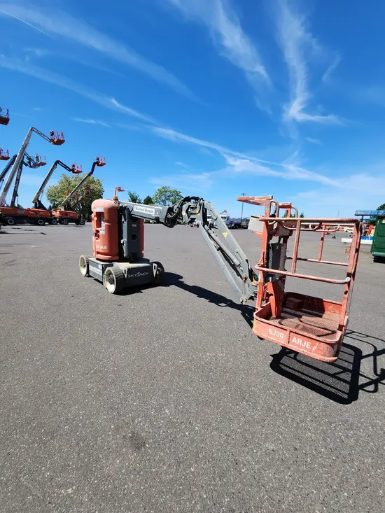 2017 Skyjack SJ30ARJE Articulating Boom Lift