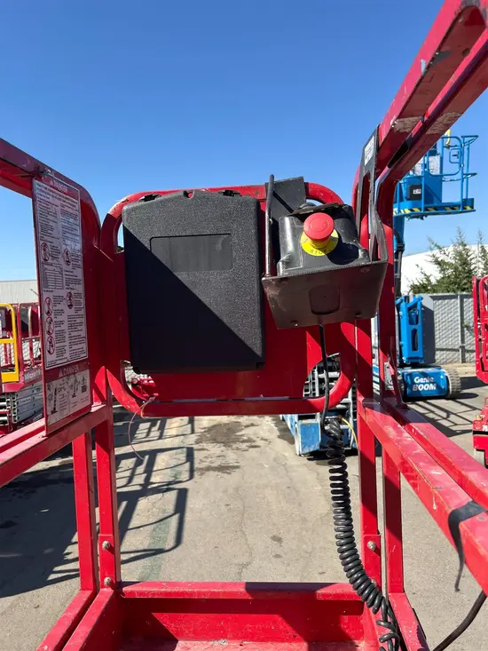 2019 MEC MICRO 19 Scissor Lift