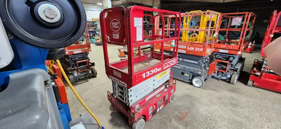 2018 MEC 1330SE Scissor Lift