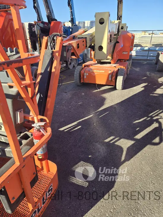 2017 JLG E400AJPN Articulating Boom Lift