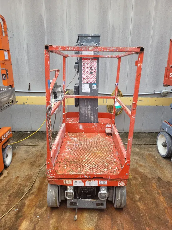 2017 Skyjack SJ16 Self-Propelled One-Person Lift