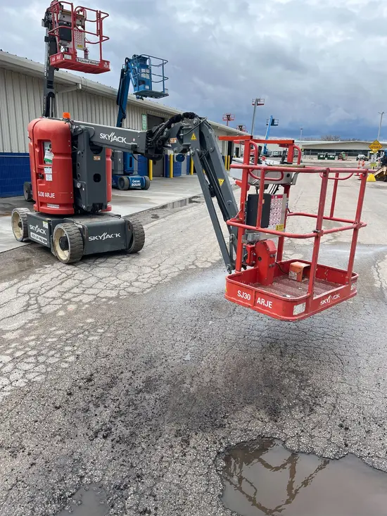 2017 Skyjack SJ30ARJE Articulating Boom Lift