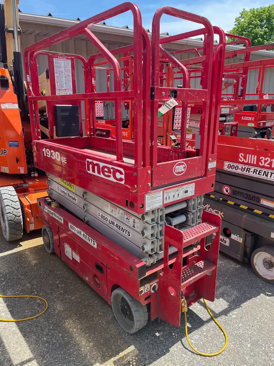 2017 MEC 1930SE Scissor Lift