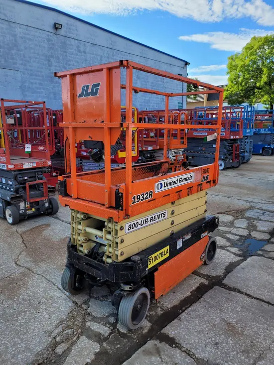 2017 JLG 1932R Scissor Lift