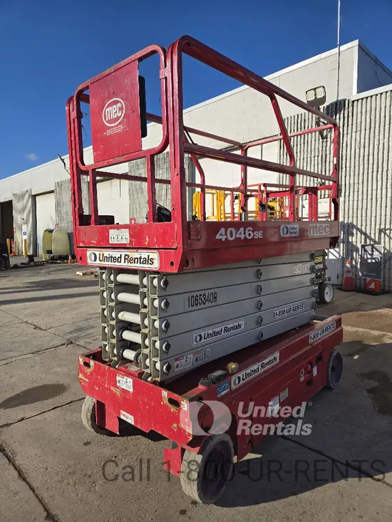 2017 MEC 4046SE Scissor Lift