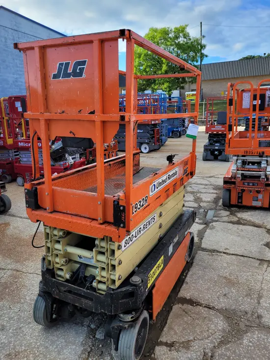 2017 JLG 1932R Scissor Lift
