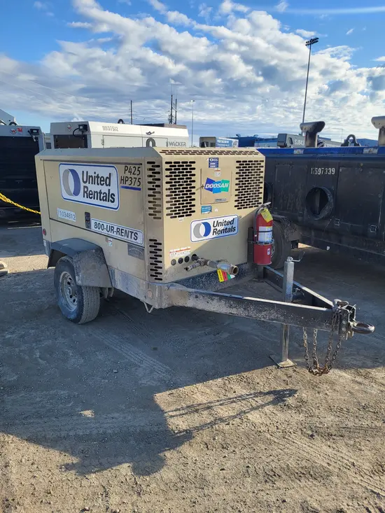 2019 Doosan P425/HP375EXT4I Air Compressor