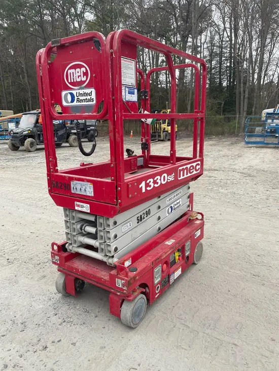 2018 MEC 1330SE Scissor Lift