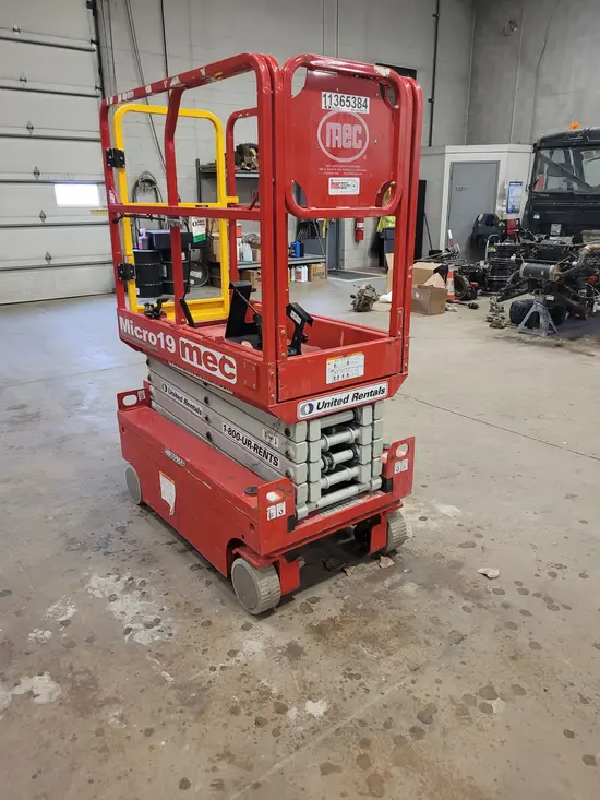 2022 MEC MICRO 19 Scissor Lift