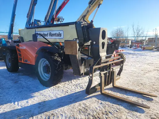 2018 JLG 1055 Forklift
