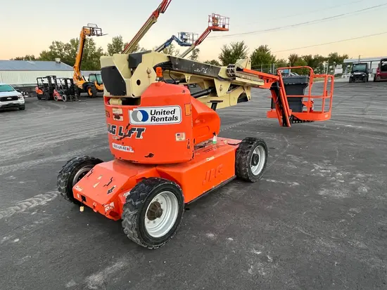 2014 JLG E450AJ Articulating Boom Lift