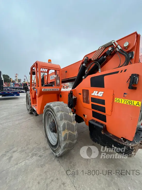 2017 SKYTRAK 10054 Forklift