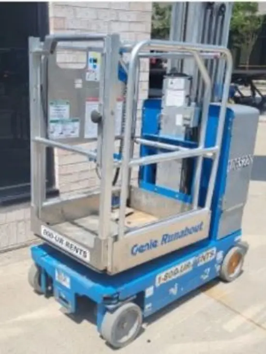 2017 Genie GR-20 Self-Propelled One-Person Lift