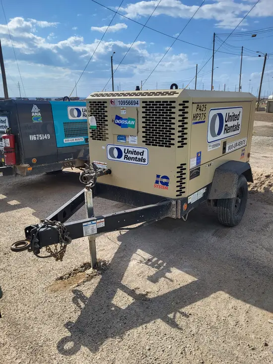 2019 Doosan P425/HP375EXT4I Air Compressor
