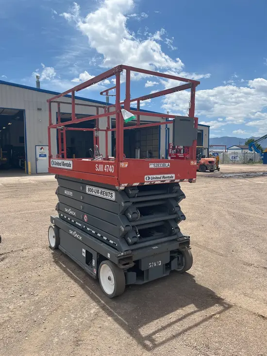 2017 Skyjack SJIII4740 Scissor Lift