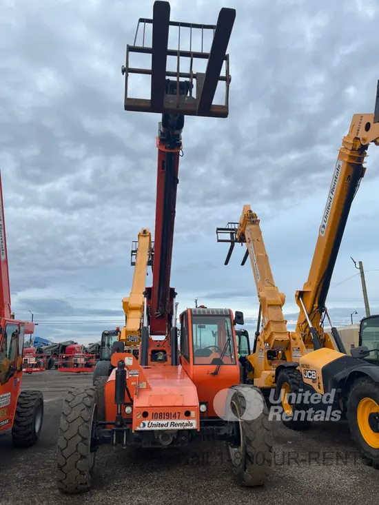 2018 SKYTRAK 6042 Forklift