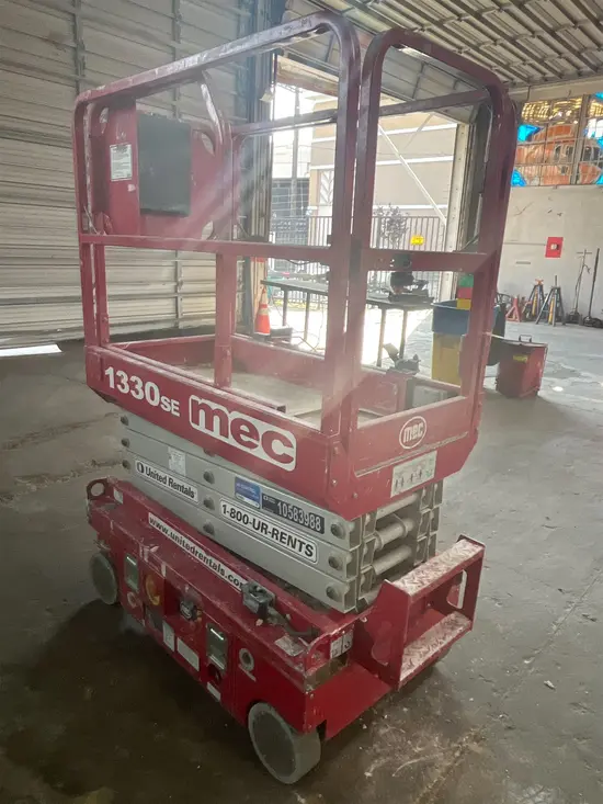2017 MEC 1330SE Scissor Lift