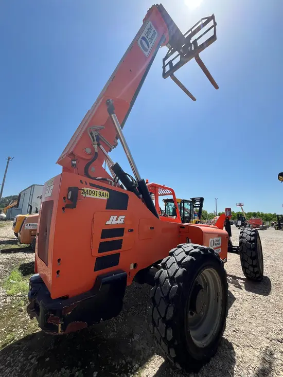 2020 SKYTRAK 8042 Forklift