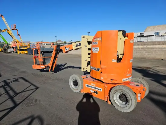 2016 JLG E300AJP Articulating Boom Lift