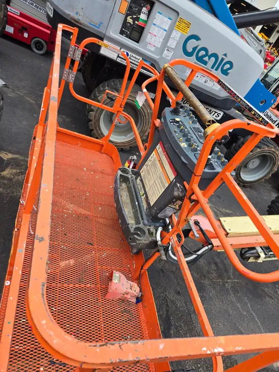 2016 JLG 400S Boom Lift