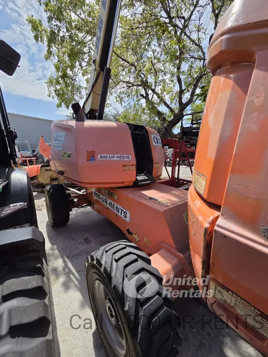 2017 JLG 400S Boom Lift