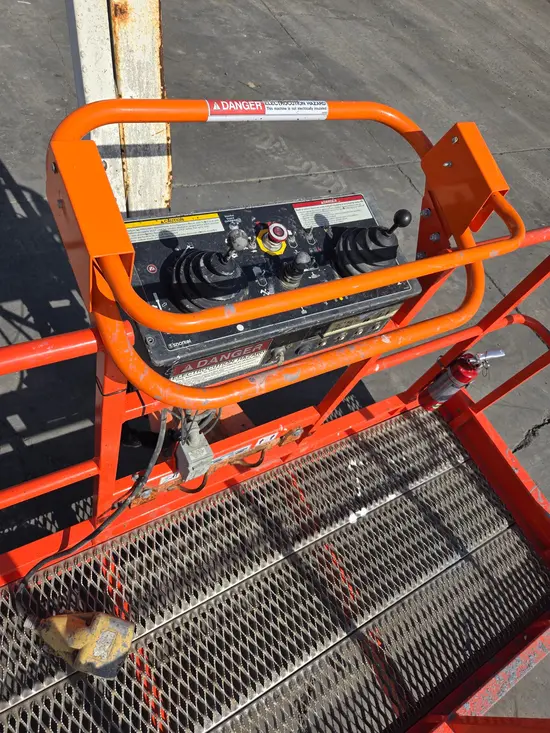 2016 Snorkel TB86J Boom Lift